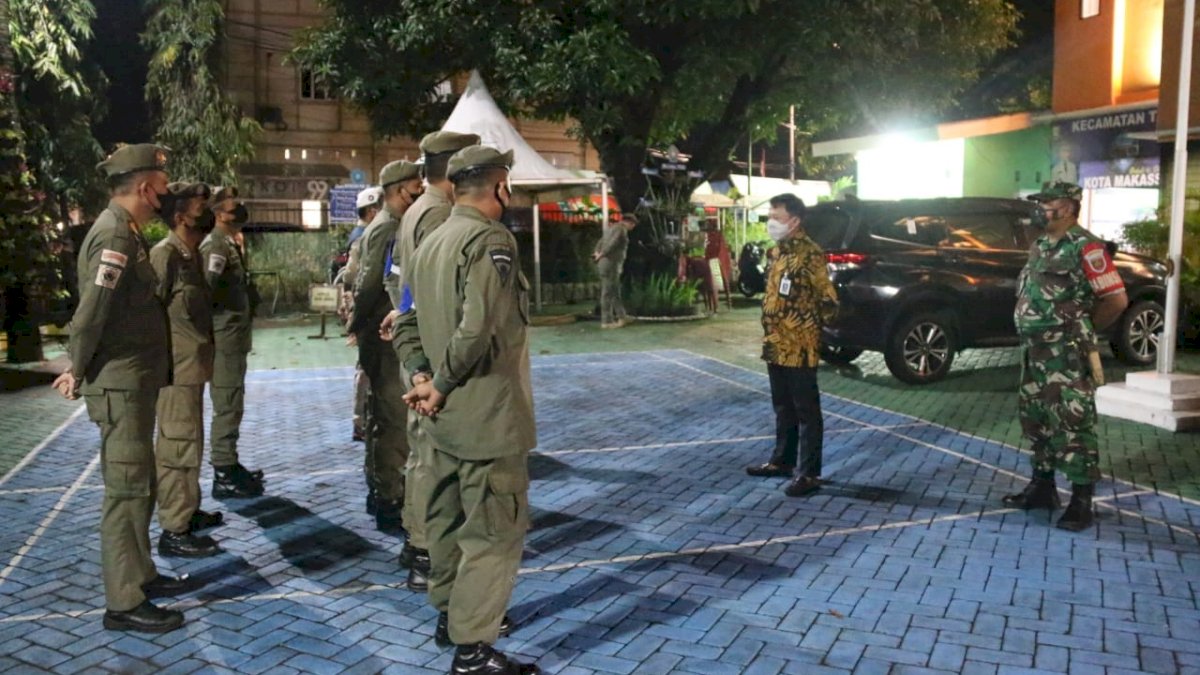 Cegah Penyebaran Covid-19, Camat Tallo Pimpin Apel Satgas Raika