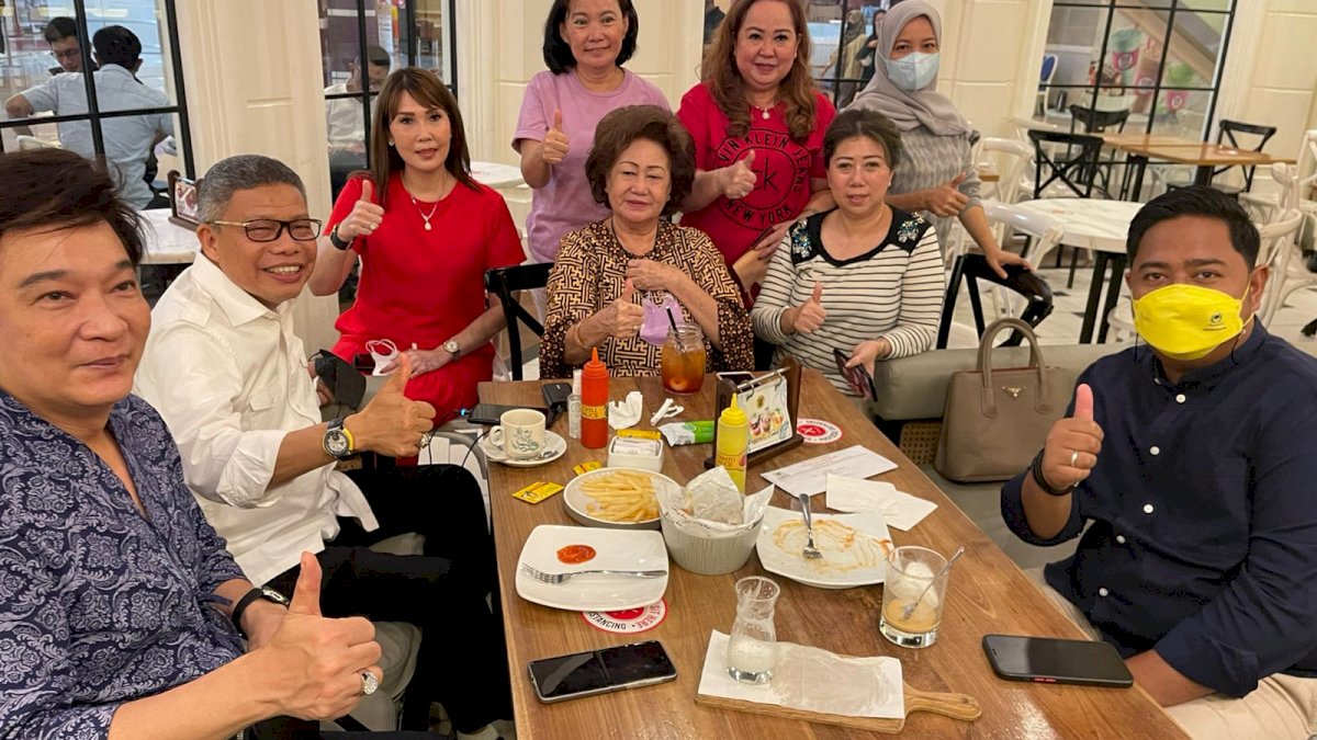 Bantu Warga Kurang Mampu, Ikatan Wanita Tionghoa Indonesia Sulsel Apresiasi Taufan Pawe