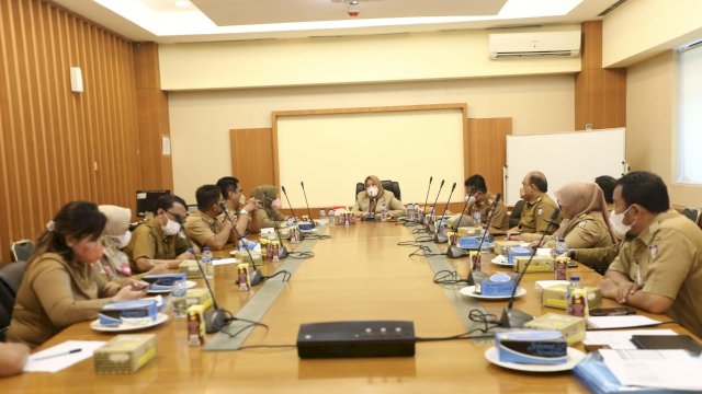 Wawali Makassar, Fatmawati Rusdi memimpin Rakor Bersama Kepala SKPD Pemkot Makassar (Ist) 