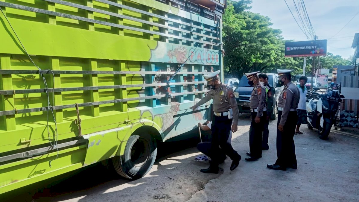 Antisipasi Pelanggar Mobil Truk Over Kapasitas, Satlantas Polres Jeneponto Gencar Patroli