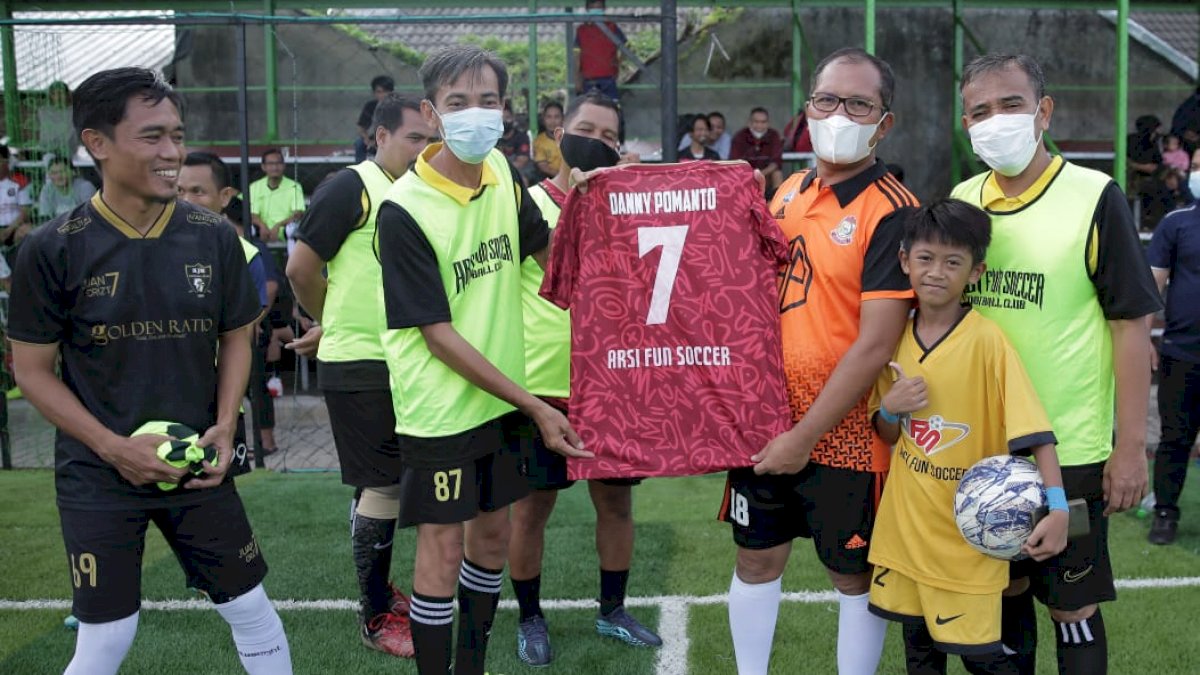 Buka Mini Kompetisi AFS, Danny Pomanto Ajak Arsitek Unhas Jaga Silaturahmi dan Kekompakan