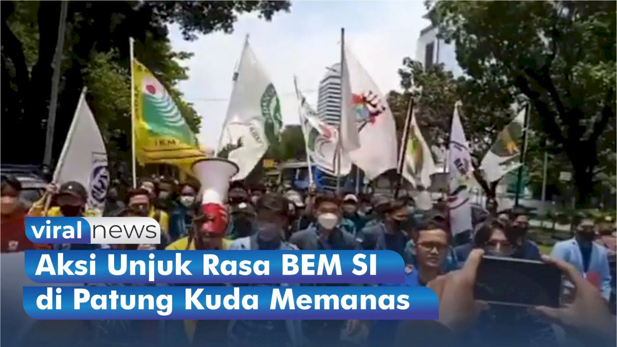 VIDEO: Aksi Unjuk Rasa BEM SI di Patung Kuda Memanas