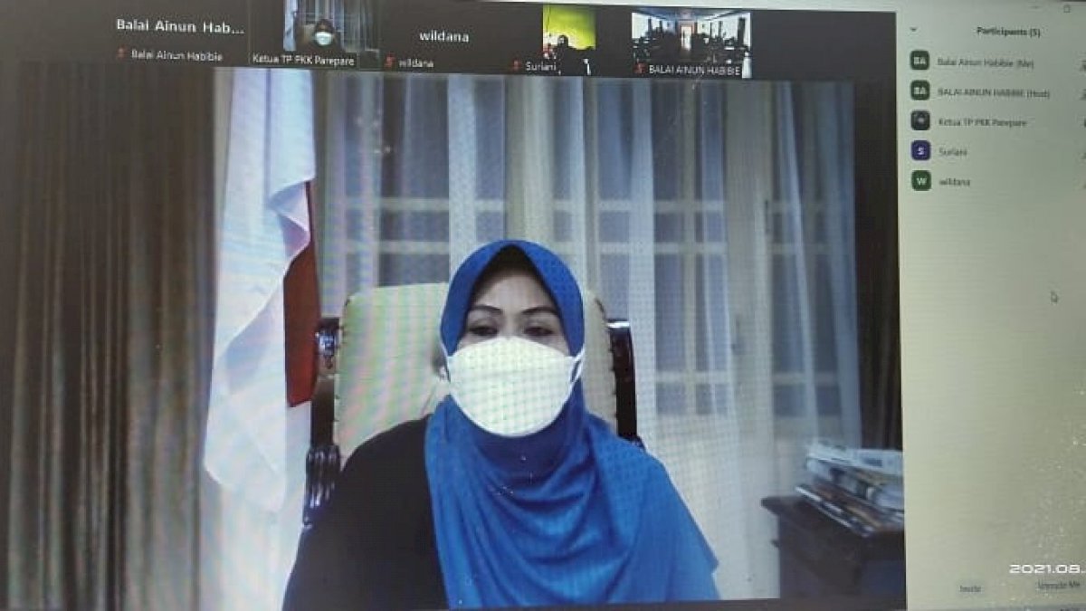 Hari Perempuan Internasional, Erna Rasyid : Ayo Jadi Perisai Keluarga dengan Vaksin