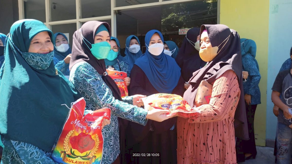 Peringati HUT Kota ke-62, PKK Parepare Gelar Baksos