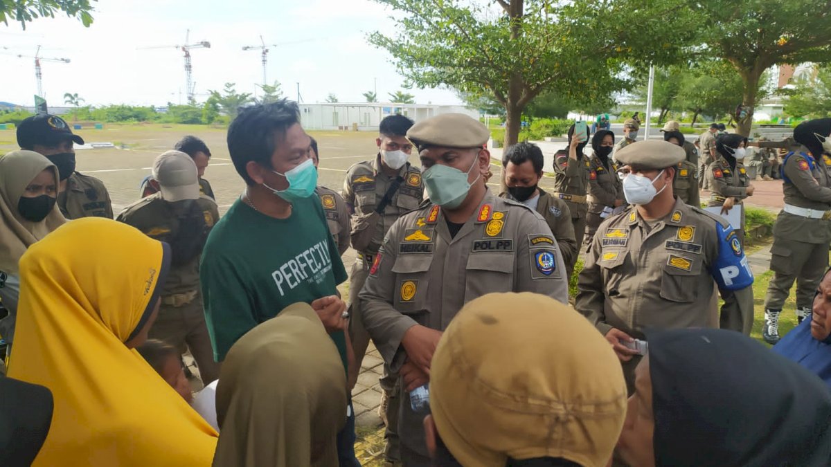Bersihkan Jukir dan Pedagang Liar, Satpol PP Sulsel Upayakan Persuasif