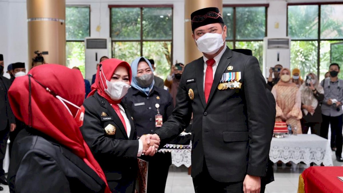 Kamsina Jabat Sekda Gowa Definitif, Bupati Adnan: Sekda Itu Supporting Sistem Pemerintahan 