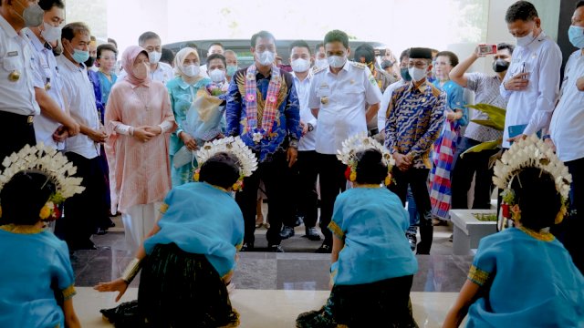 istimewa