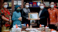 Pemkab Barru Raih Penghargaan Universal Health Coverage dari BPJS Pusat