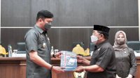 Serahkan LKPj 2021, Bupari Adnan: Ekonomi Gowa Tumbuh Sebesar 7,26 Persen