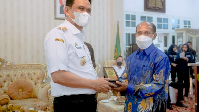 istimewa