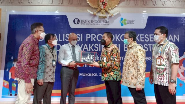 BI Sulsel bersama Kemenkes RI sosialisasi protokol kesehatan dan gelar vaksinasi booster (dok. BI Sulsel)