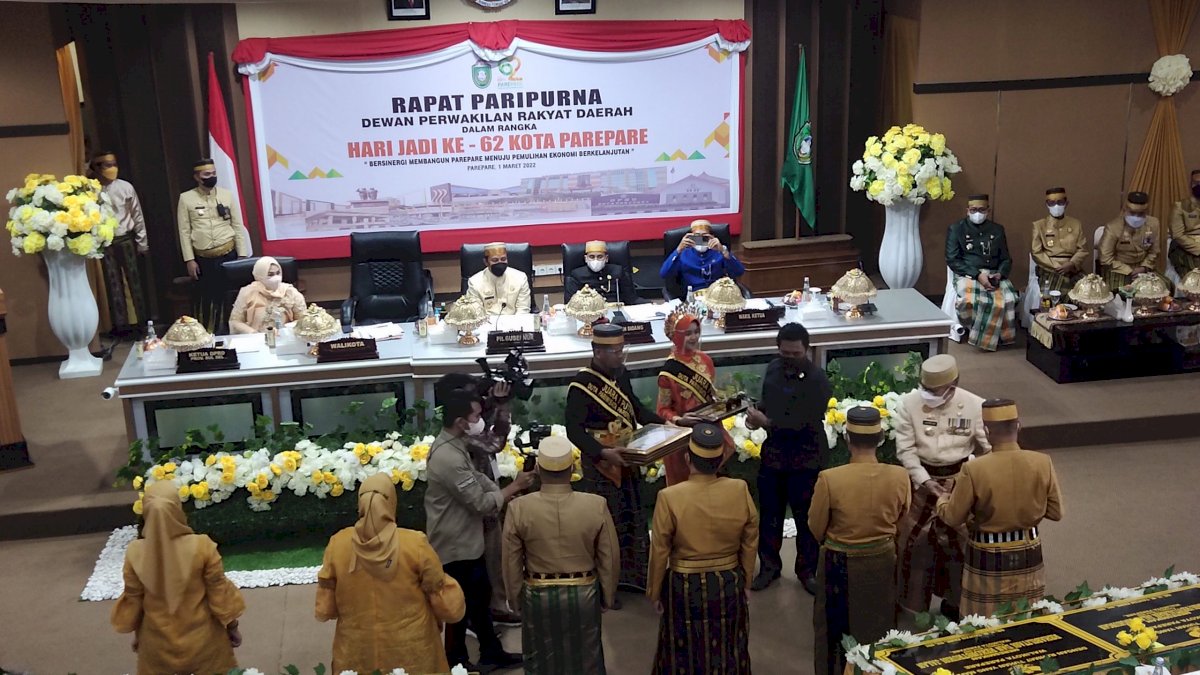 Enam Perangkat Daerah Terima Penghargaan SKPD Award