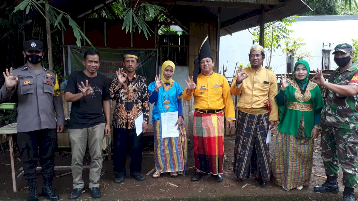 Atasi Persoalan Sampah, Lurah Lakkang Resmikan Tiga Bank Sampah