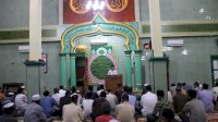 Safari Ramadhan Malam ke 5, Camat Tallo Alamsyah Shalat Tarwih di Mesjid Darul Ma’arif
