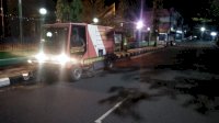Petugas Kebersihan Parepare Bersihkan Kota Malam Hari Selama Ramadhan