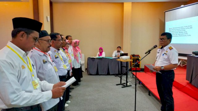 Kepala Dinas Pendidikan Kota Makassar Muhyiddin, melantik Pengurus Kelompok Kerja Kepala Sekolah (Ist) 