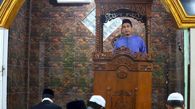 Ketua DPRD Makassar, Rudianto Lallo melanjutkan safari Ramadhan ke-19 di Masjid Nurul Anshar di Kelurahan Lakkang, (Ist) 