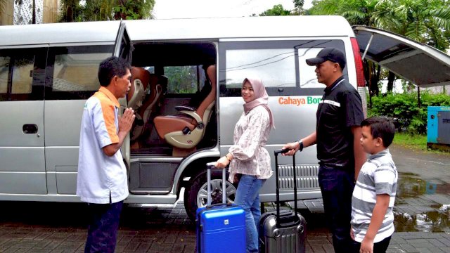 Perwakilan bus Cahaya Bone (dok. Kalla Group)