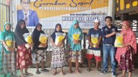 Rapsel Ali Bagi 10 Ribu Paket Sembako di Enam Kabupaten dan Kota