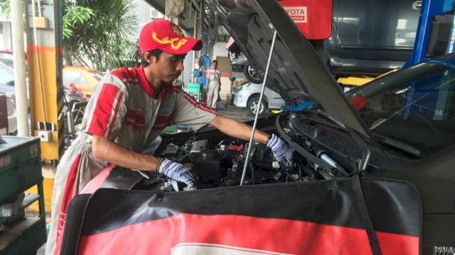 Kalla Toyota menyiapkan service point siaga untuk jalur mudik Makassar Parepare (dok. Kalla Toyota)