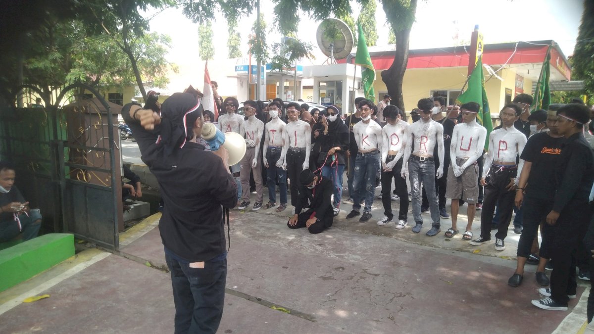 11 April, 33 Lembaga Aktivis di Jeneponto Turun Ke Jalan Aksi Demo Selamatkan NKRI