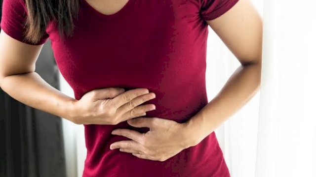 Cara mudah cegah asam lambung naik saat puasa Ramadan (halodoc)