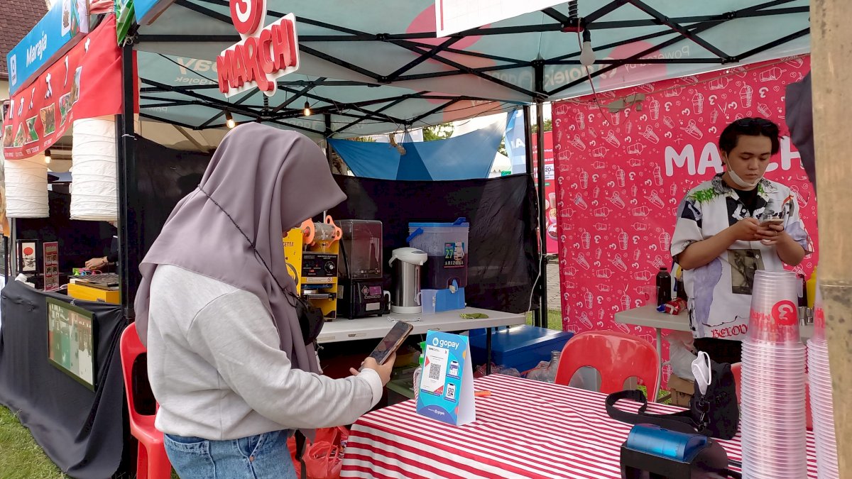 Jajan Sepuasnya Pakai GoPay di Makassar Culinary Night, Hemat dengan Cashback Hingga 40 Persen