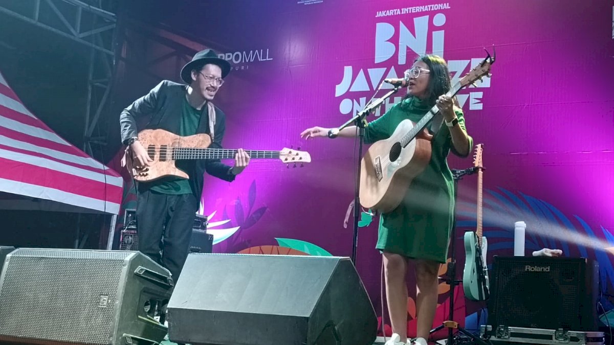 BNI Java Jazz On The Move Redakan Kerinduan Fans Pada Suara Endah N Rhesa