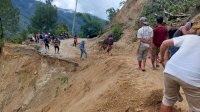 PUTR Sulsel Lakukan Penanganan Darurat Jalan Longsor di Sabbang-Tallang
