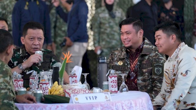 Bupati Gowa, Adnan Purichta Ichsan menghadiri syukuran dalam rangka Hari Ulang Tahun (HUT) Ke-4 Divisi Infanteri 3 Kostrad di Markas Divif 3 Kostrad, Pakkatto, Kecamatan Bontomarannu Gowa (Pemkab Gowa)