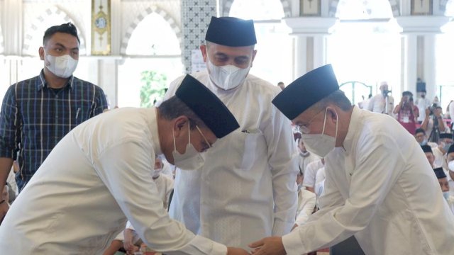 istimewa