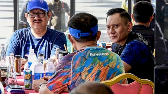 Ni'matullah (Kiri) dan Agus Harimurti Yudhoyono (Kanan) 
