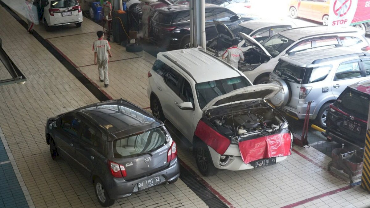 Meski Libur, Bengkel Kalla Toyota Tetap Buka