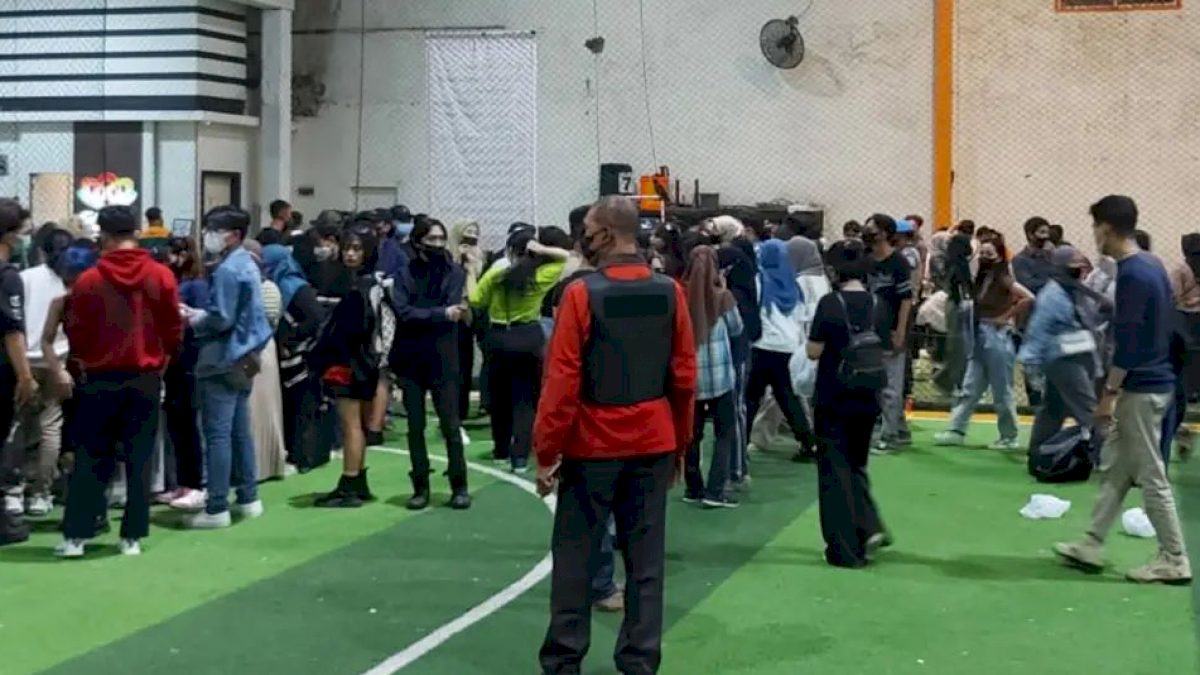 Tak Kantongi Izin, Polisi Bubarkan Kegiatan Random Play Dancer Kpop