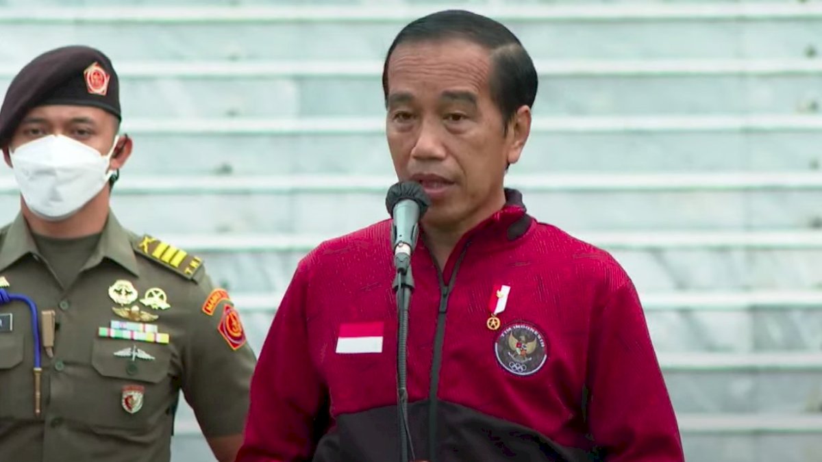 Presiden Jokowi Serahkan Bonus bagi Atlet Indonesia di SEA Games Vietnam