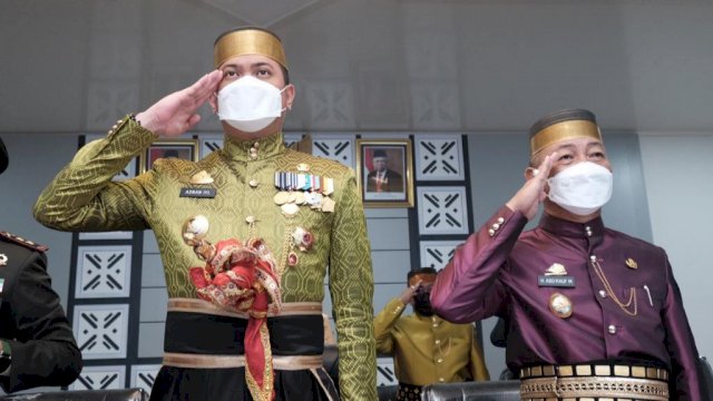 Bupati Gowa, Adnan Purichta Ichsan dan Wakil mengikuti Upacara Hari Lahir Pancasila secara virtual di Peace Room A'Kio, Kantor Bupati Gowa, Rabu, 1 Juni 2022 (dok. Pemkab Gowa)