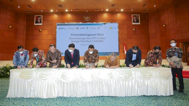 Penandatanganan MoU 6 Pelanggan KTT Regional Sulmapana dengan total daya 3.168 MVA di Kantor Pusat PLN, Jakarta, Jumat 3 Juni 2022 kemarin (dok. PLN)