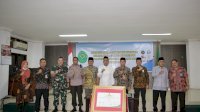 Danny Tandatangani Komitmen Bersama Zona Integritas PN