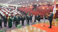 Rektor UNM Lantik Pejabat Baru dan Serahkan 109 SK CPNS