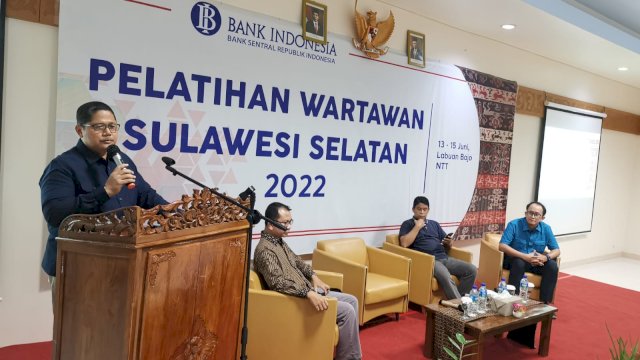 Kepala BI Sulsel, Causa Iman Karana membuka media gathering BI Sulsel di Labuan Bajo (dok. Ist)