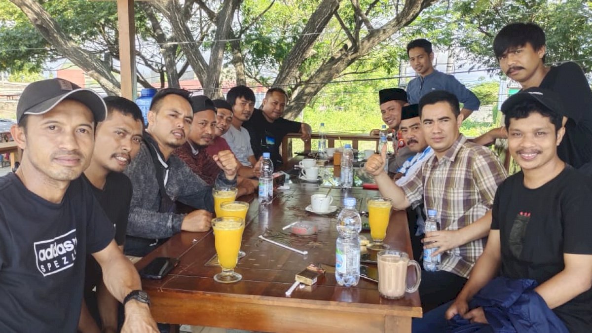 Jelang HUT Bhayangkara ke-76, Kapolsek Binamu Jeneponto Silaturahmi Dengan Awak Media