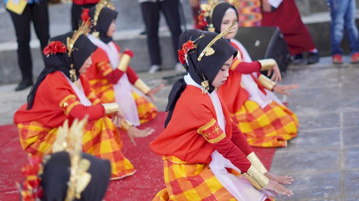 Dinas Kebudayaan Makassar Gelar Ragam Atraksi Seni Budaya Makassar di Lorong Wisata