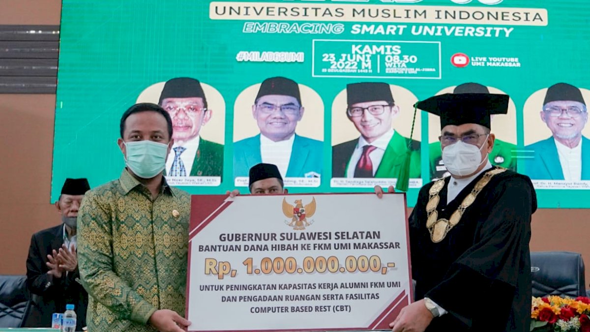 UMI Dapat Hadiah Rp1 Milliar Dari Gubernur Sulsel