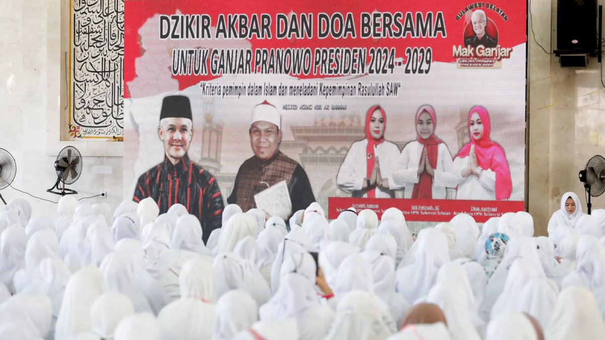 Doa untuk Ganjar Jadi Presiden 2024 Mengalir dari Ribuan Emak-emak Sulsel