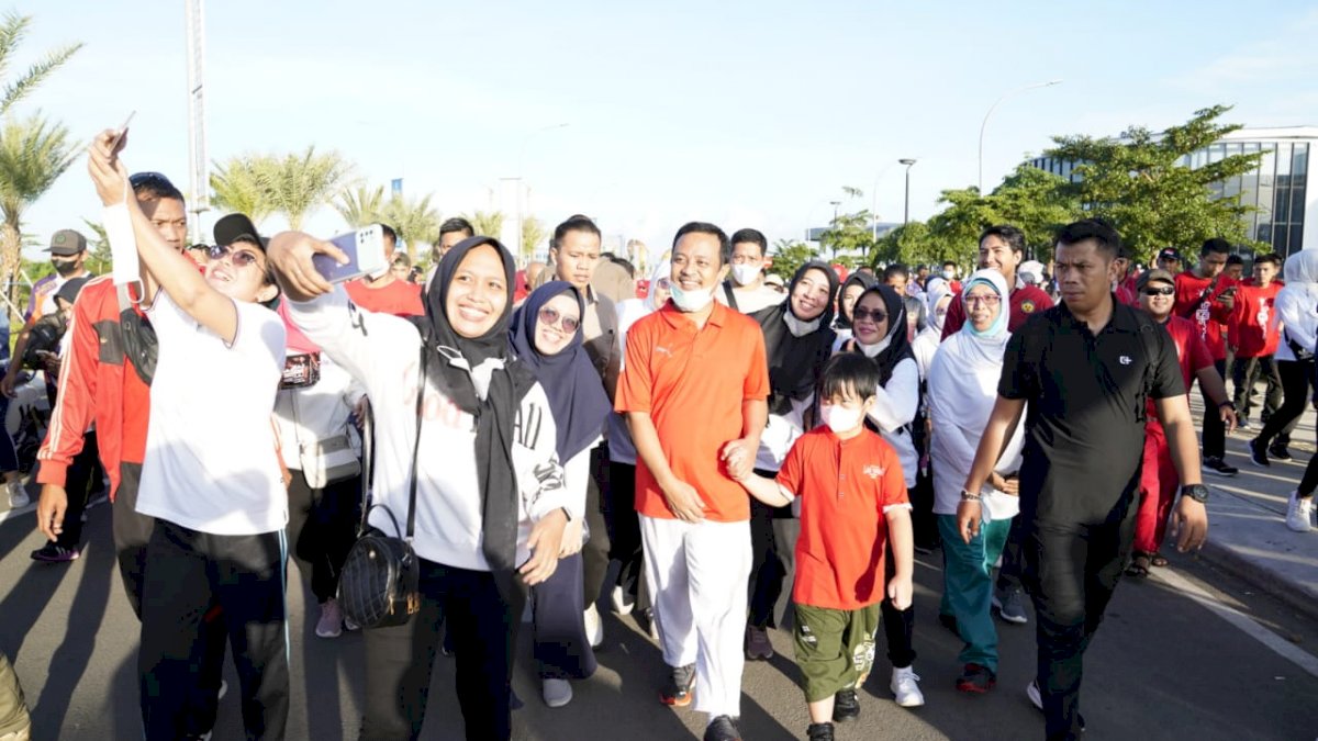 Andi Sudirman Ajak ASN Pemprov Sulsel Hidup Sehat Lewat Gerakan 10 Ribu Langkah