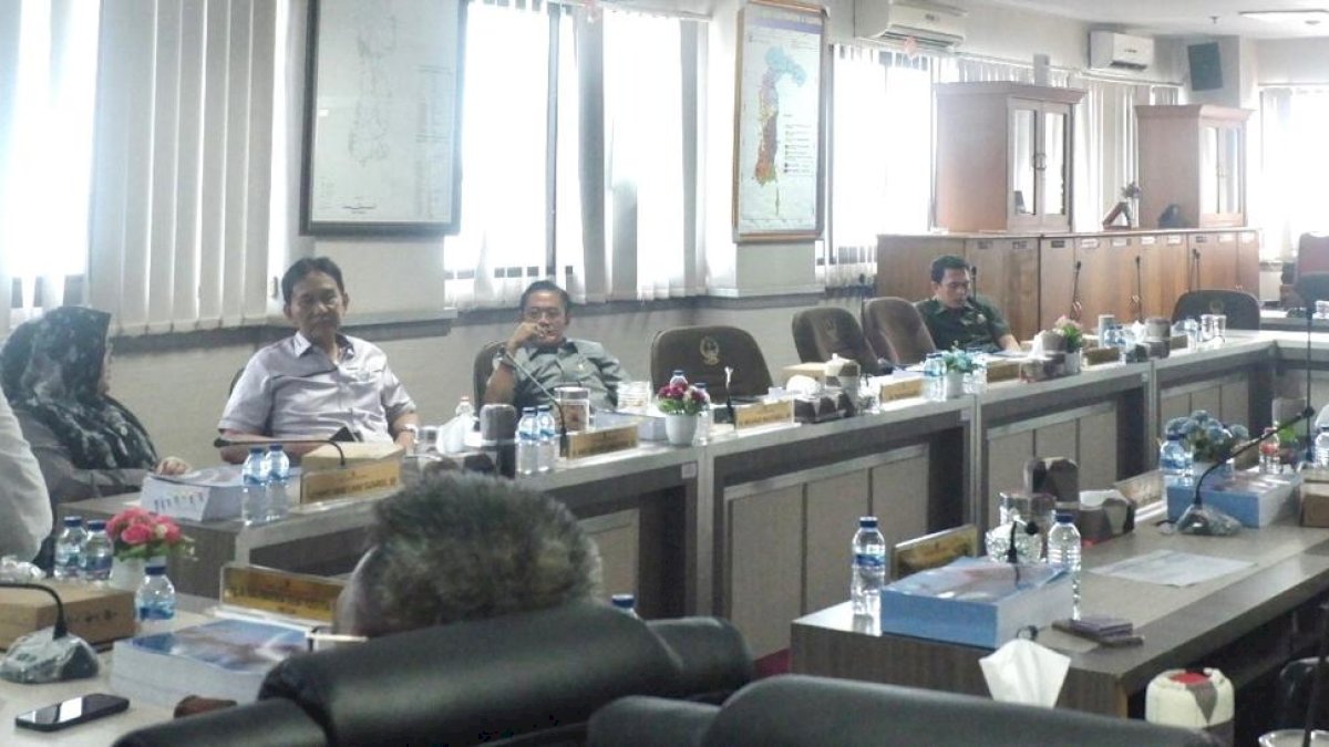 Ansyari Mangkona Semprot Kadis PUTR Sulsel: Lebih Gampang Saya Telepon Jokowi Daripada Bu Kadis