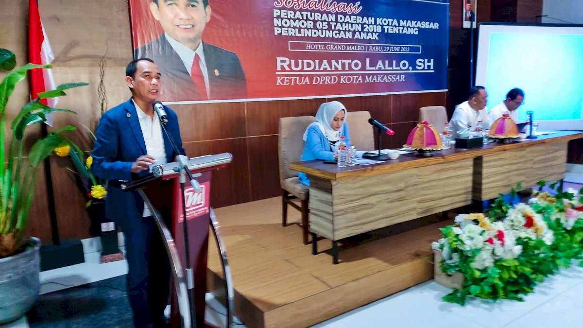 Dihadapan Ibu-ibu, Rudianto Lallo Ingatkan Program Pemerintah “Jaga Anak Ta”