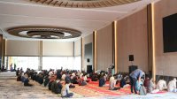 Perkenalkan Ballroom Baru, The Rinra Gelar Shalat Jumat dan Ibadah Umat Kristiani