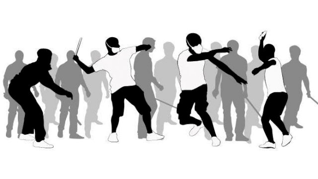 Suporter PSM Makassar bentrok akibat saling tersinggung postingan di media sosial (dok. Int)