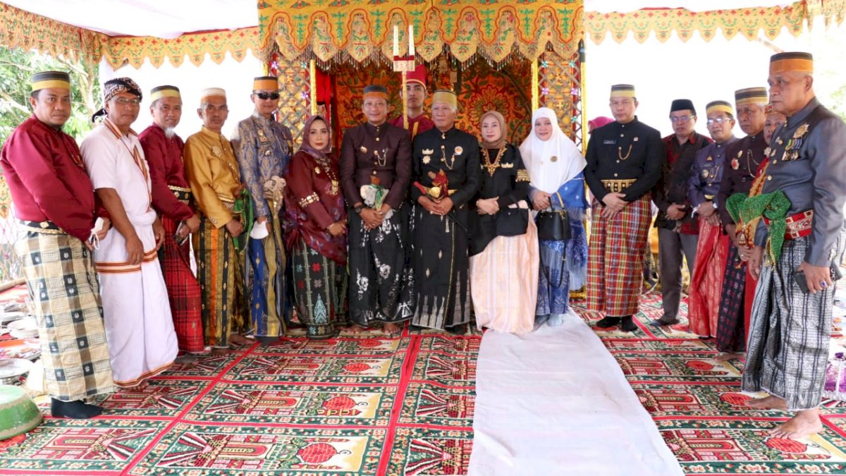 Ketua DPRD Luwu Timur Hadiri Pengukuhan Mincara Burau